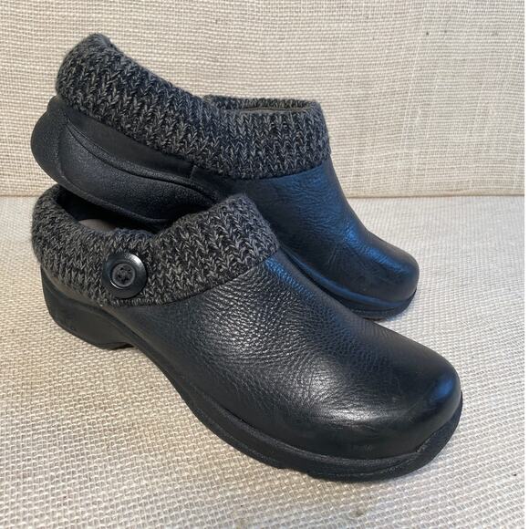 Dansko KENZIE Clogs, Warm Knit uppers, Black Leather, Ladies Size 42, (12) - Picture 2 of 9